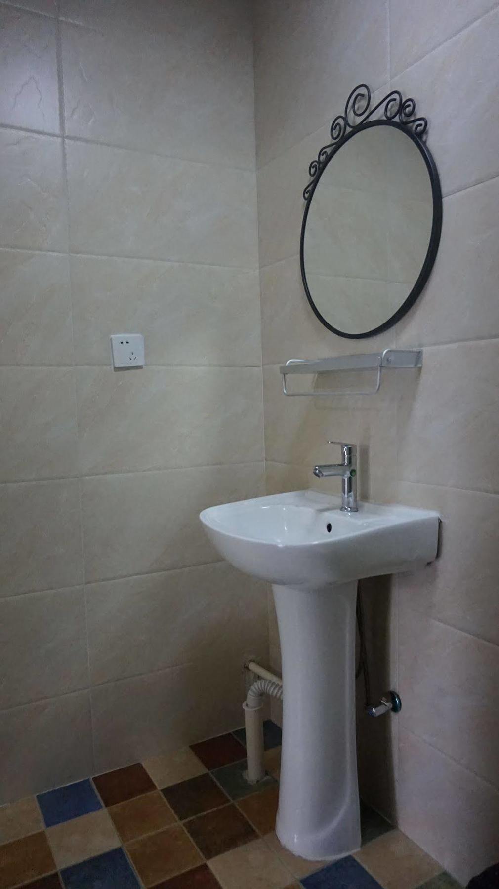 Rhx Hotel